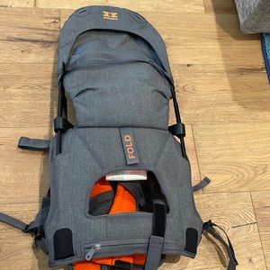 Minimeis shoulder child carrier